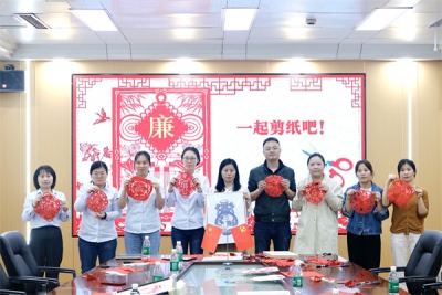 鏡頭 | 上好家風建設必修課