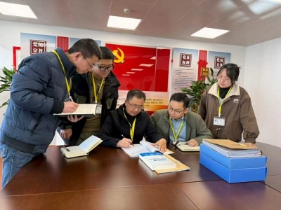 【中国纪检监察报】铁纪为尺 担当为笔——记安徽省庐江县纪委监委四级调研员张明年