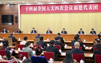 李希在参加福建代表团审议时强调 以更高标准更实举措推进全面从严治党 服务保障“十五五”开好局起好步