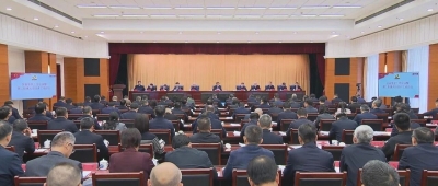 全省季度工作会议暨第二批重大项目开工动员会召开