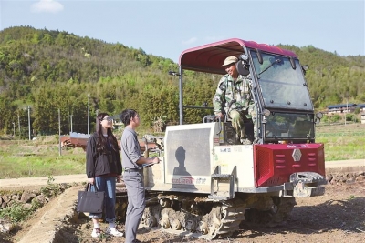 以更高标准更实举措推进全面从严治党