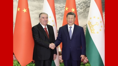 习近平同塔吉克斯坦总统拉赫蒙会谈