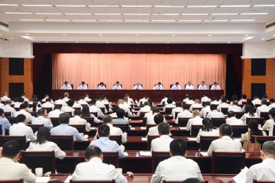 省纪委监委召开专题党课报告会暨先进表彰会 刘海泉作党课报告