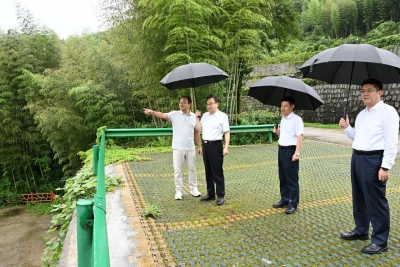 梁言顺在黄山市随机督导台风“白海豚”防范应对工作时强调  把防汛防台风作为当前最紧迫的任务抓紧抓实 确保应对举措到位转移避险到位责任落实到位